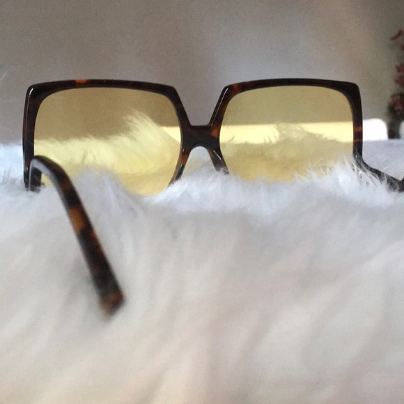 Brand new sunglasses - Picture 3 of 4